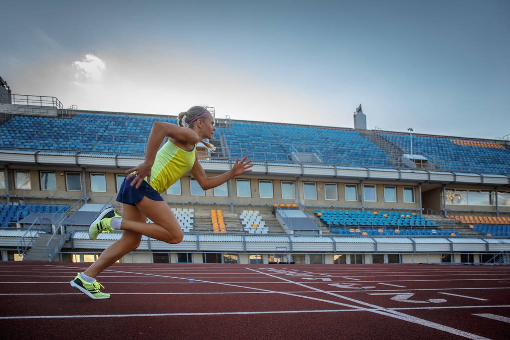 伦敦奥运马术冠军与爱马同日安乐死：二十载相伴书写辉煌传奇